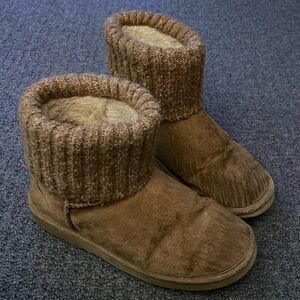 Lamo Suede Water Resistant Boots brown Sweater Cuff Empire approximate size 9